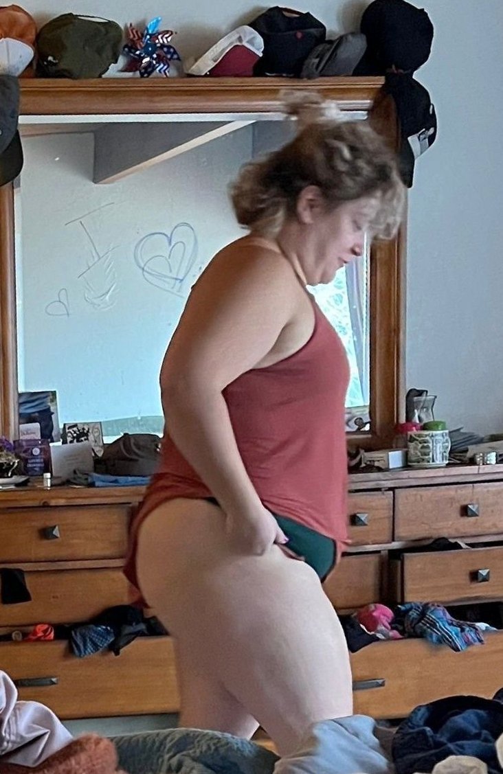 Juliette, a 40 yo fat cunt #u9qVhHll