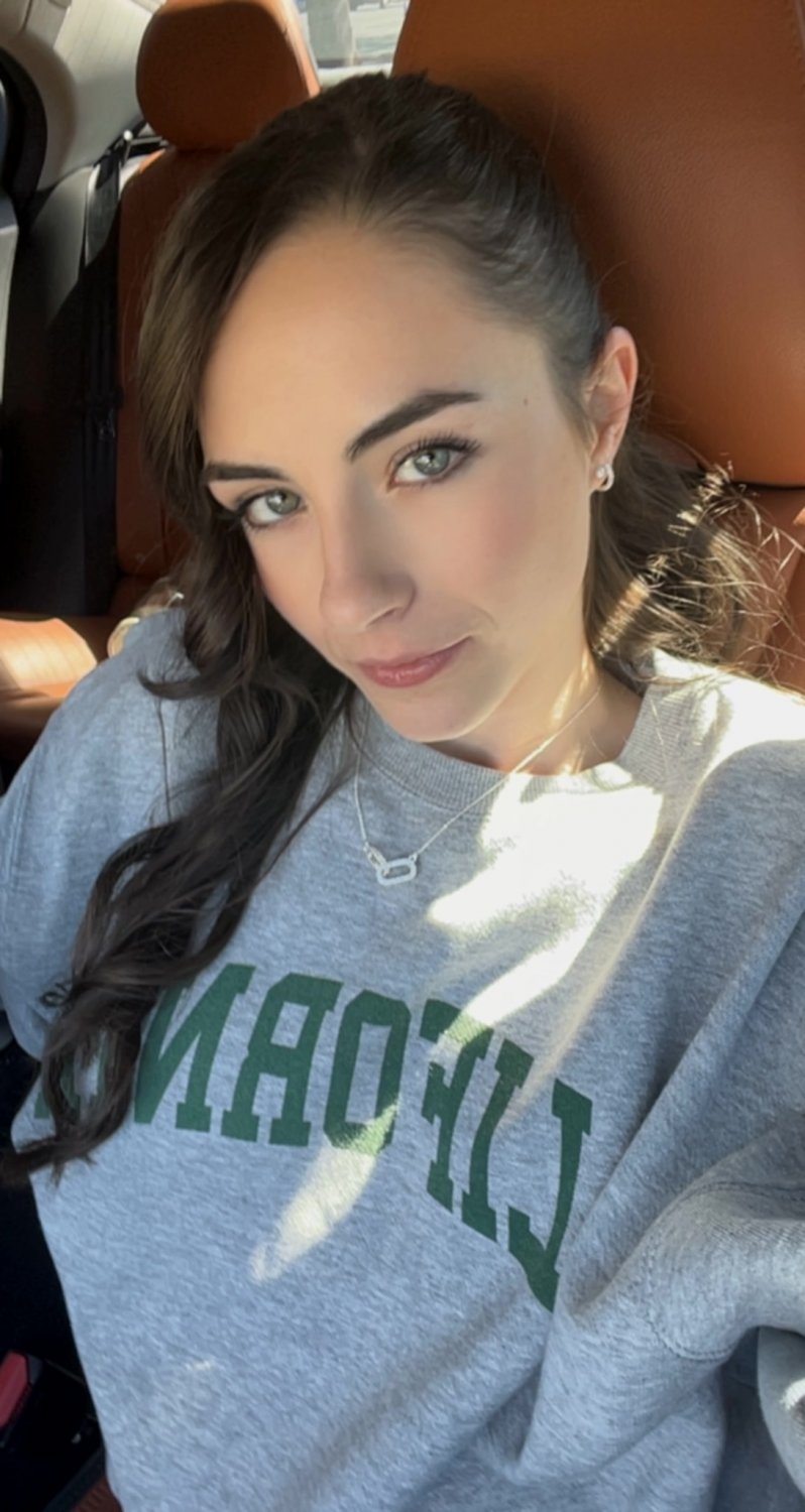 If you want a fuckdoll you can play rough with, I'm your girl #UMOWl7T6