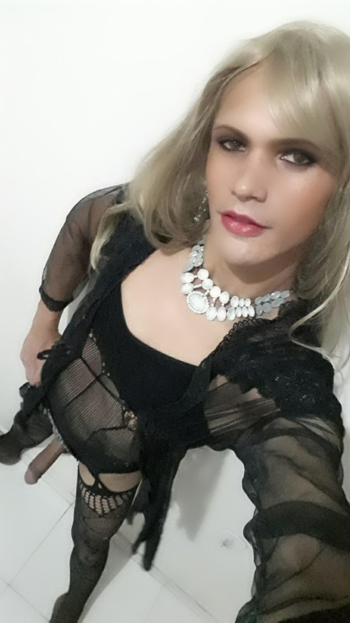 Sissy Mellyne wants to be a controlled slut #vezpPyou