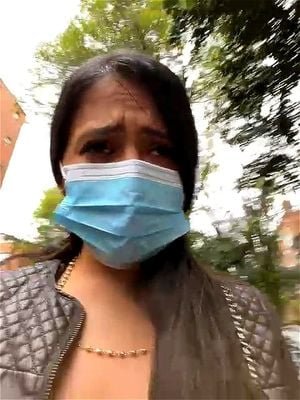 Andando até chegar em casa com vibrador na buceta sara-fun-squirt #vut23zwr
