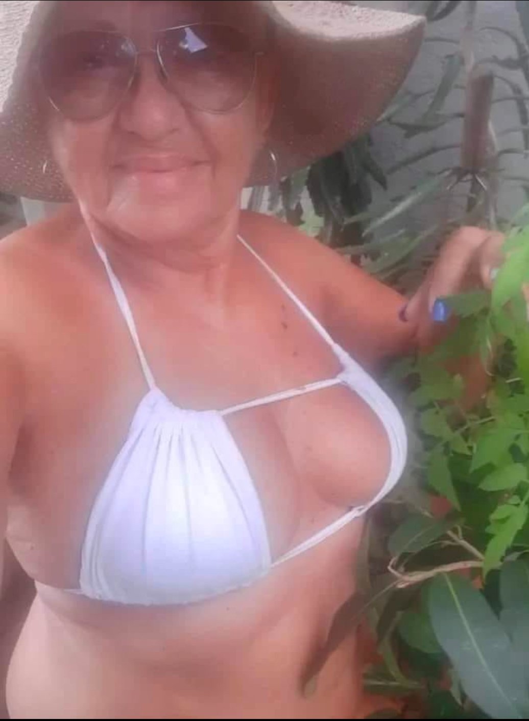 Granny Maria #WkMNZNxS