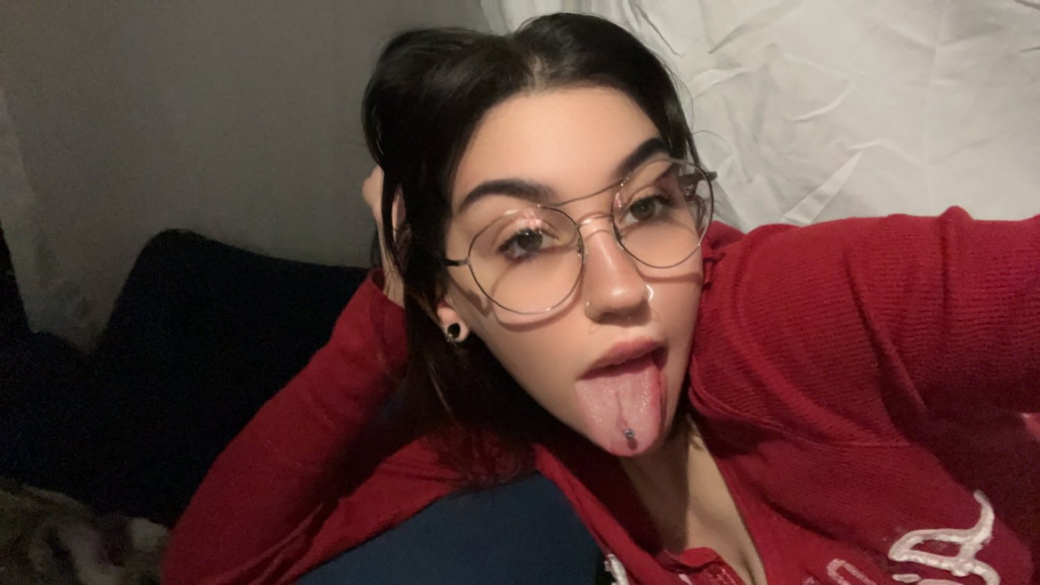 wrnmjfyd Yvette #WrNmJFYd