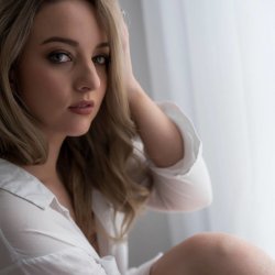 Hot Blonde boudoir