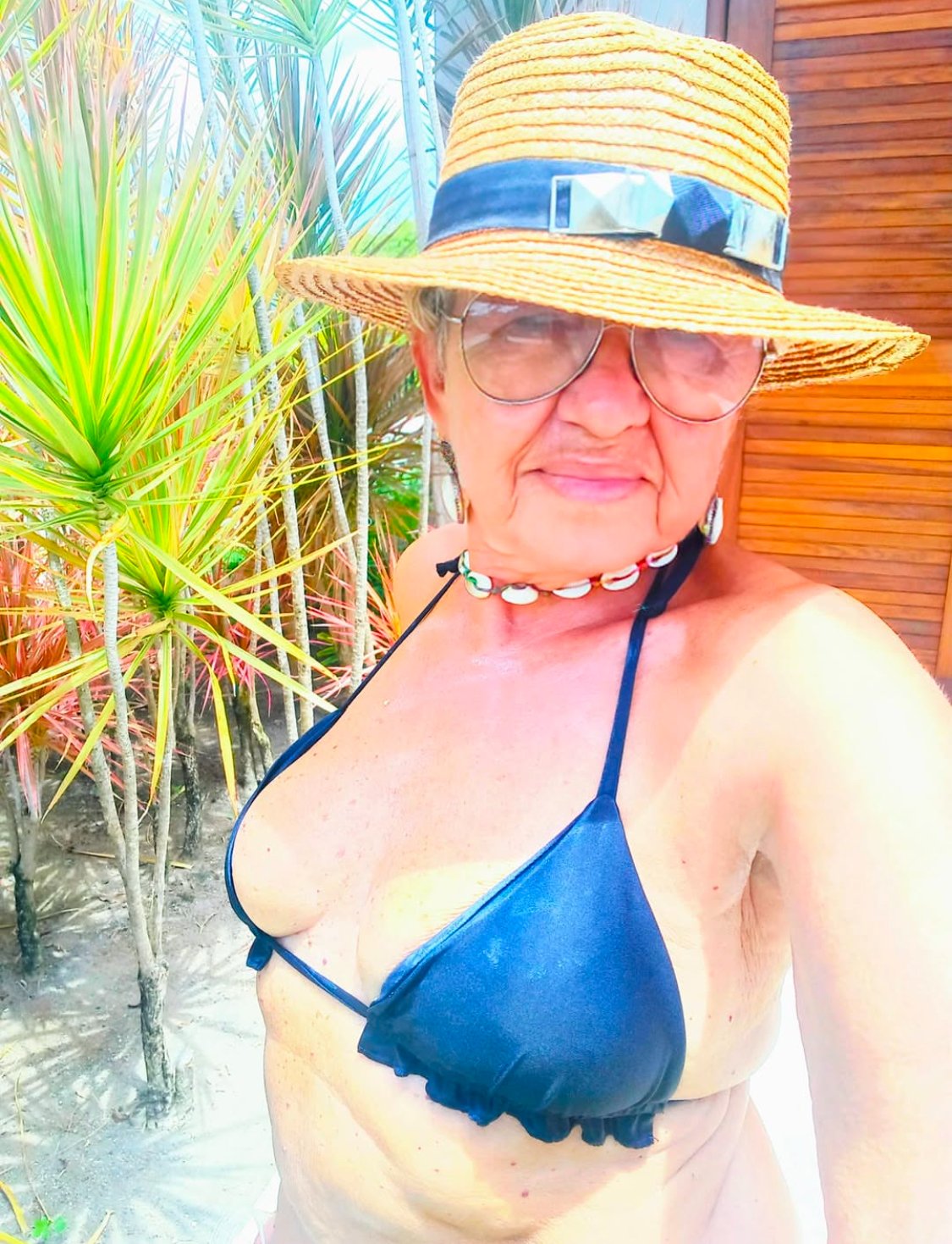 Granny Maria #xRS0lBM3