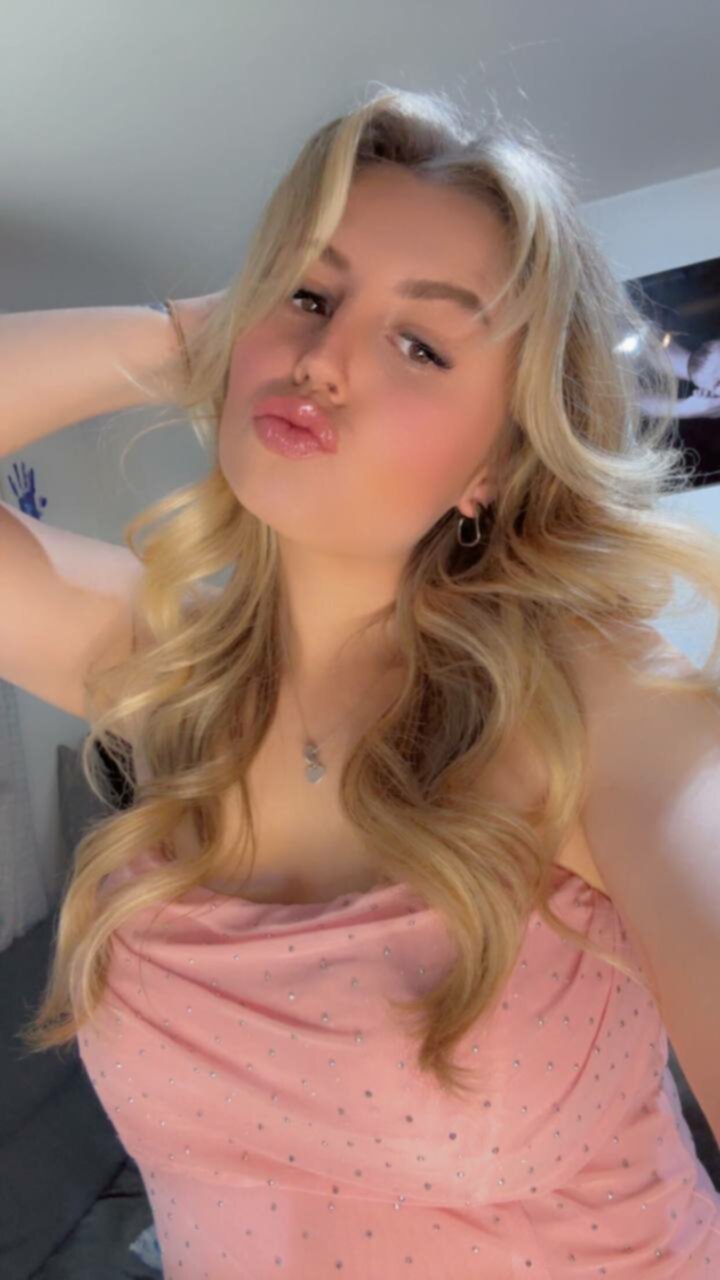 SlutArrest - Chloe, 26-year-old Slut GF from UK #xxWuIV0T