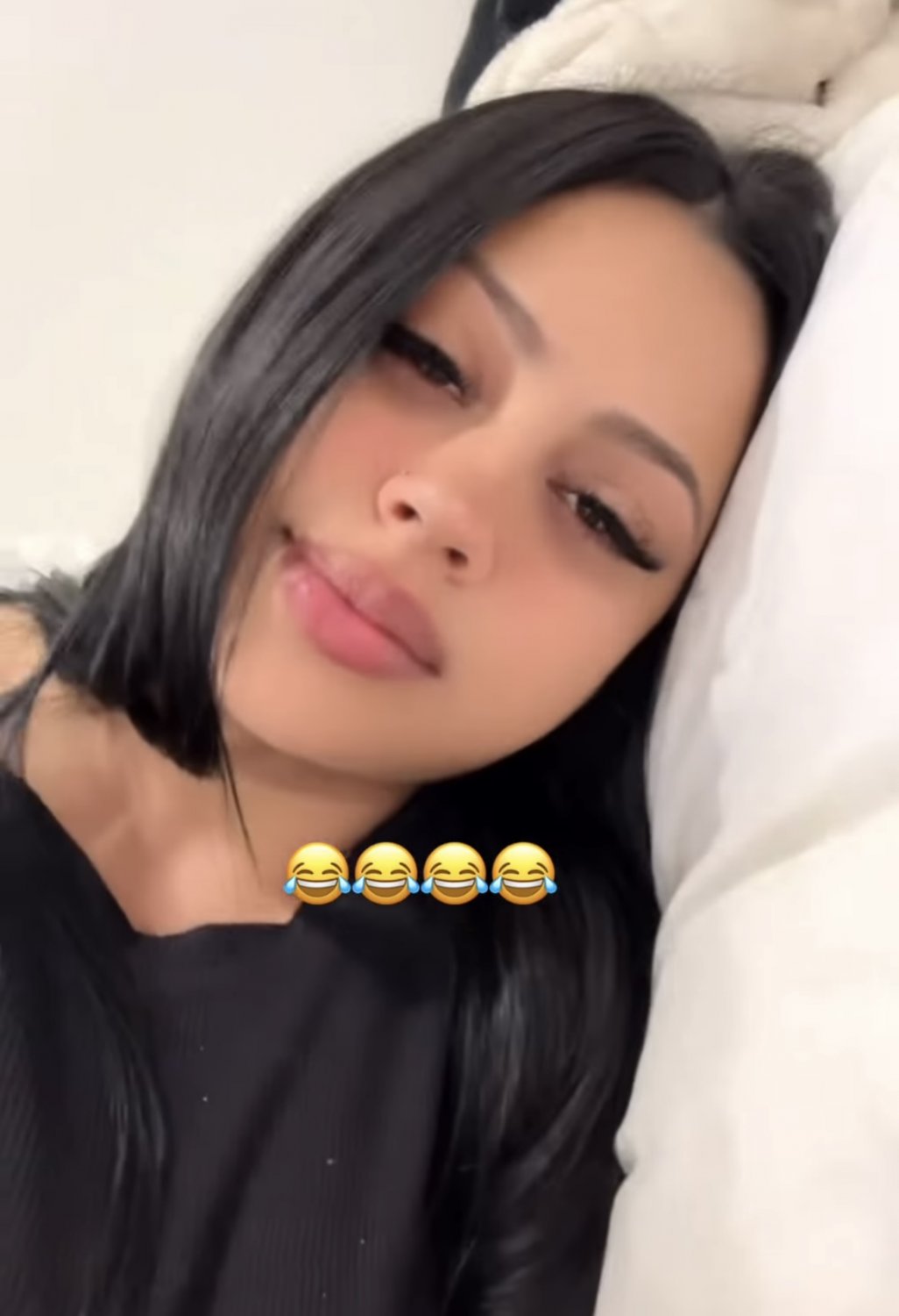 This Latina milf slut is sexy #y8MPbeVk
