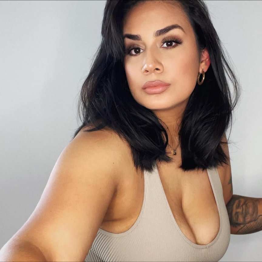 Sexy latina #yRubJgB9
