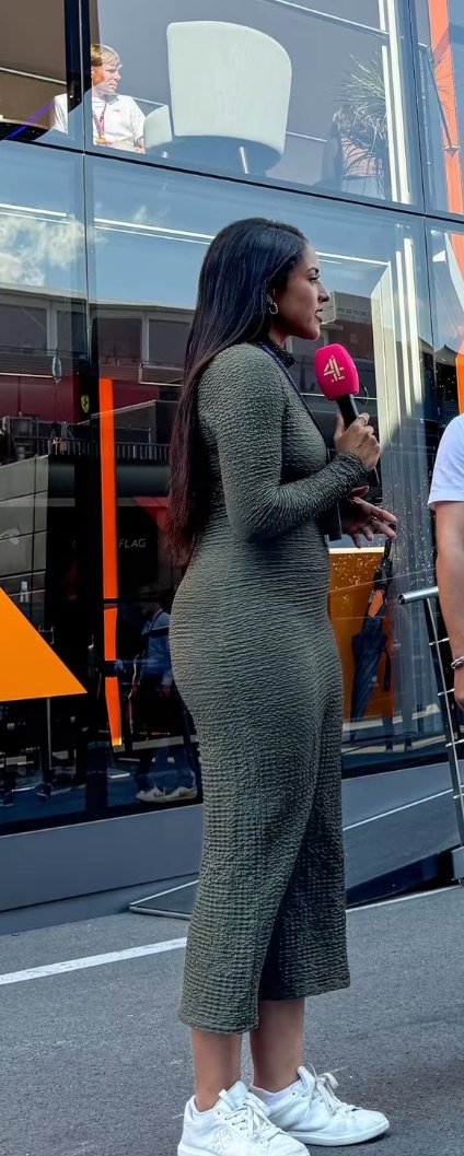 More of that brown F1 reporter I pound my big white cock to #yUn9sb8q