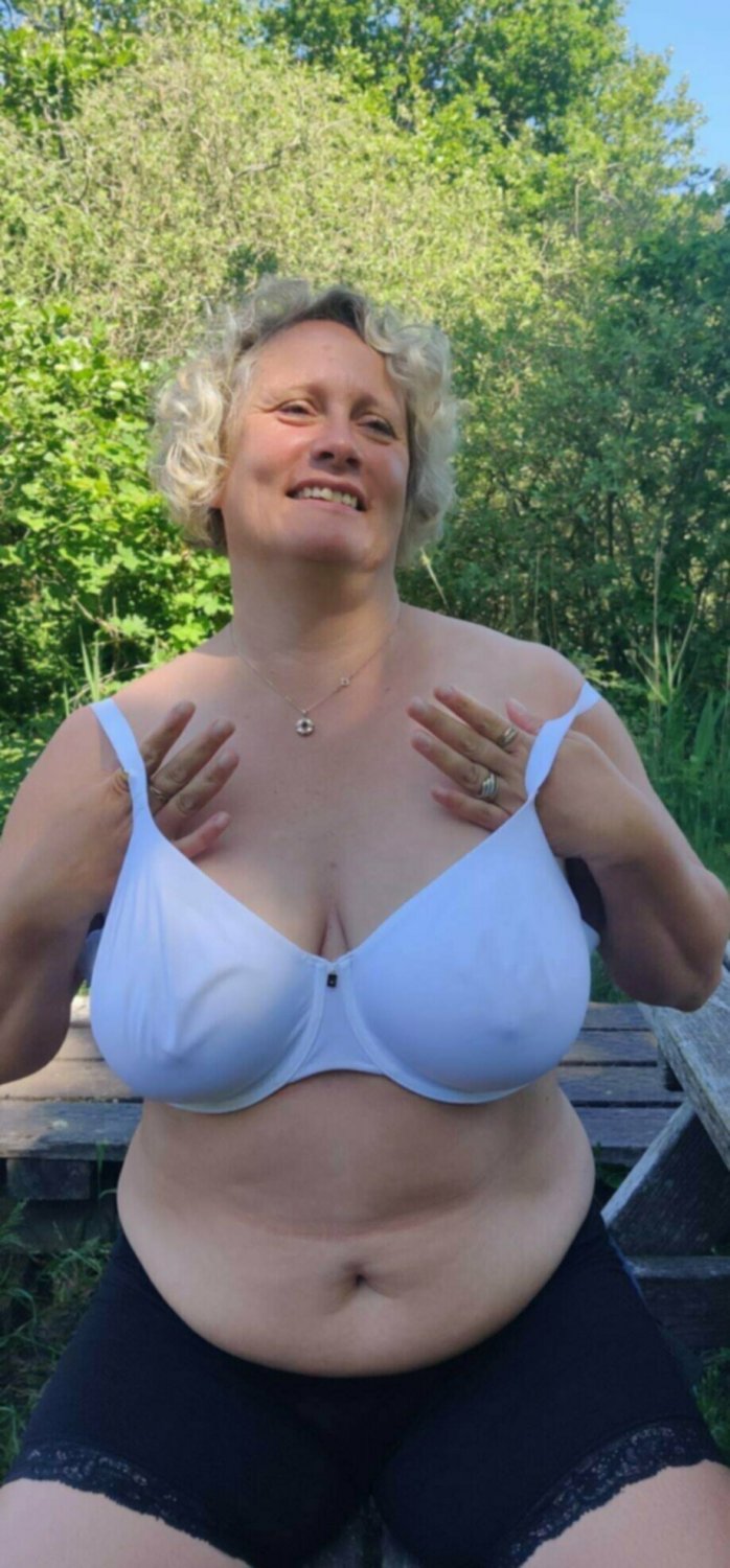 BBW #Z2pSQiAE