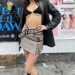 Olivia Rodrigo cool…gorgeous