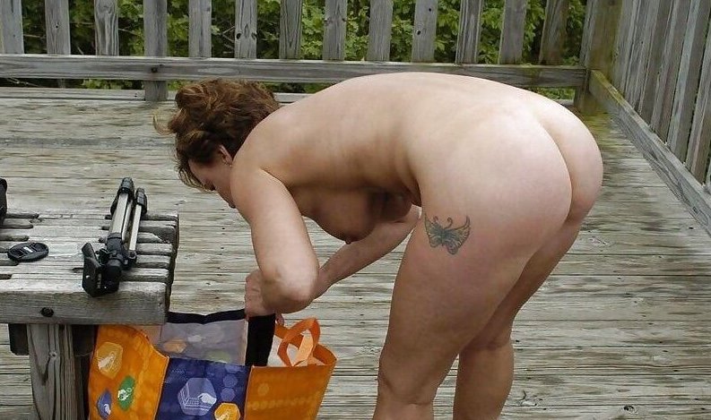 Someones Hotwife & Exhibitionist.  (pic2) #ZUTdBGjE