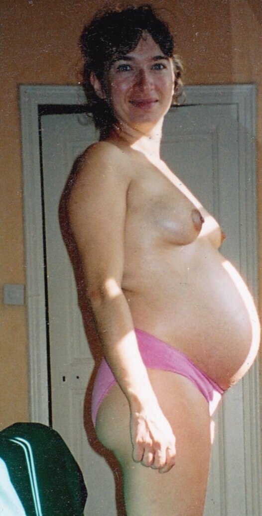Pregnant #04Cm8uyg