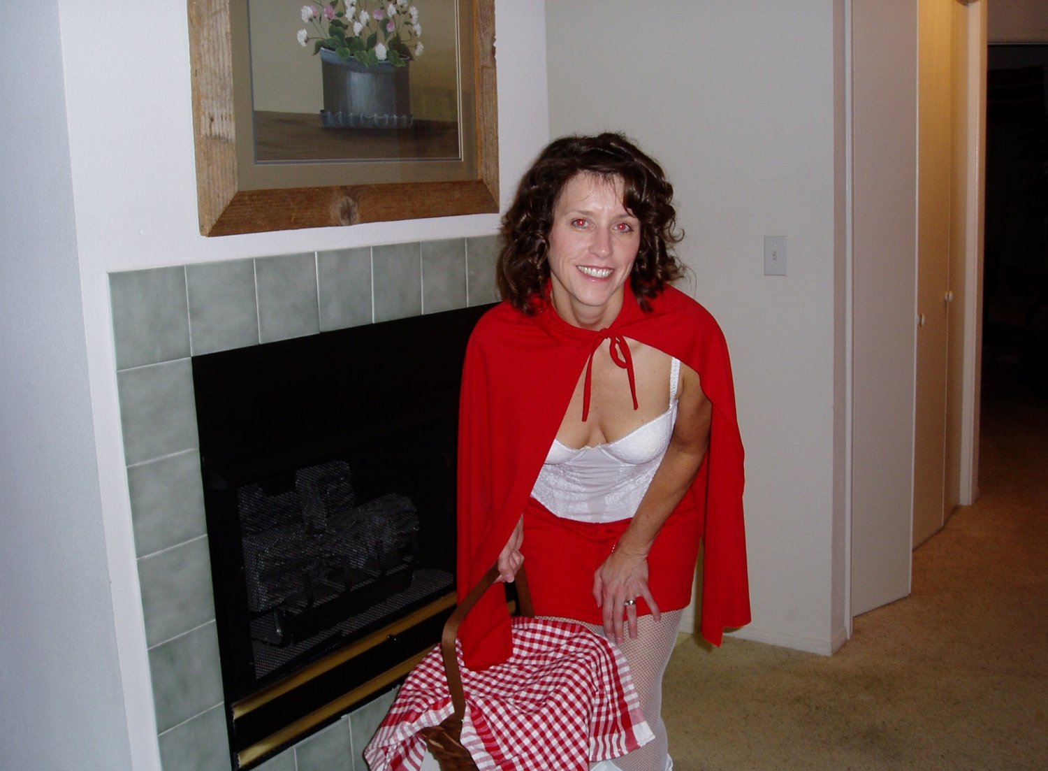 Sexy brunette wife loves to strip #0D5V3hqC