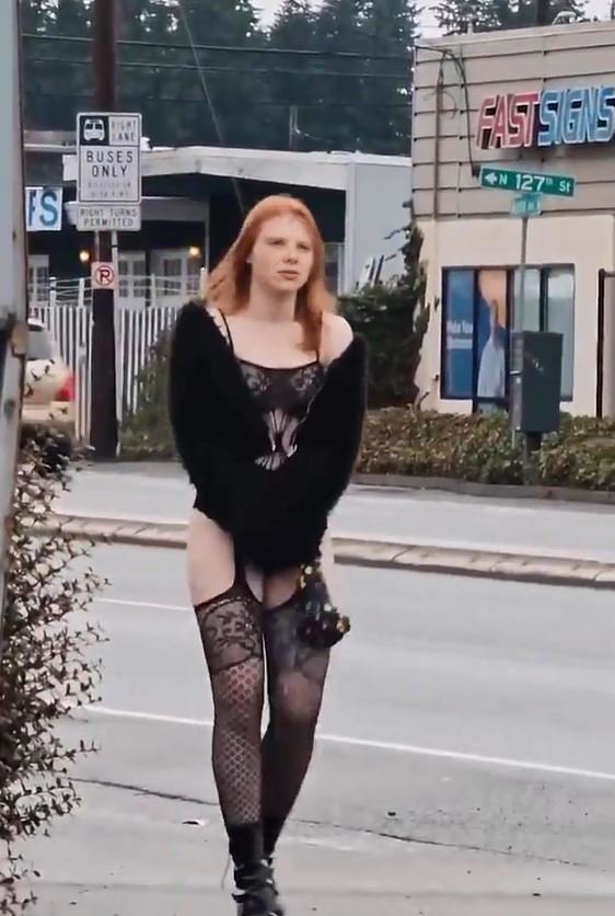 Whore walking #0yGacrkH