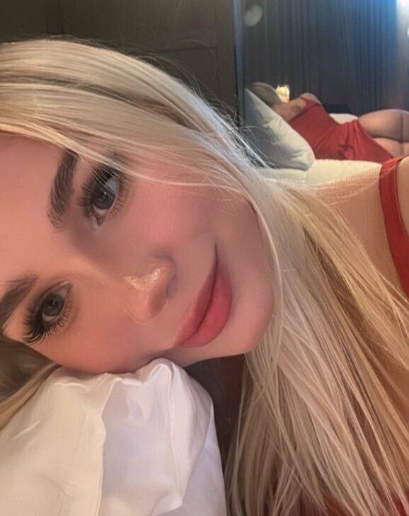 Curvy 25 blonde leaks #1EyNLJLJ