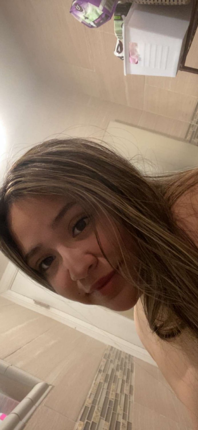 Yadira Webslut #2hvxwBvv