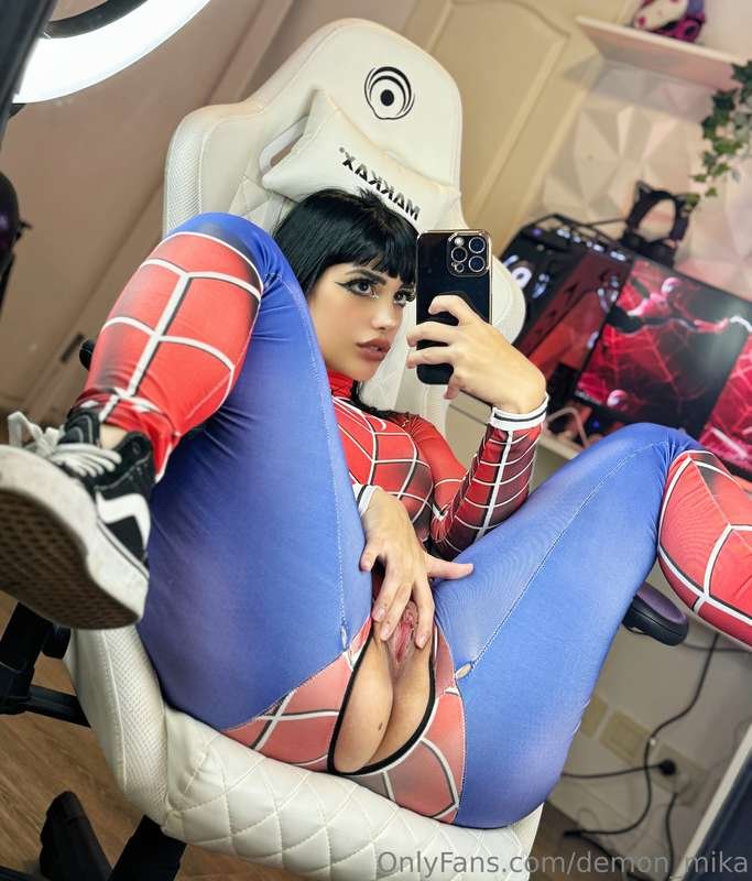 Cosplayer Spiderman 🤤 #2Q6VVqby