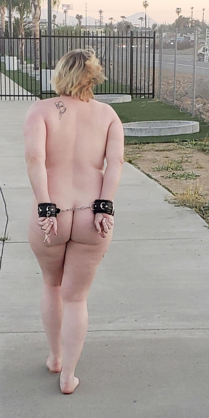 Trixie - Big Titted Public Exhibitionist.  (pic3) #3fQECUsR
