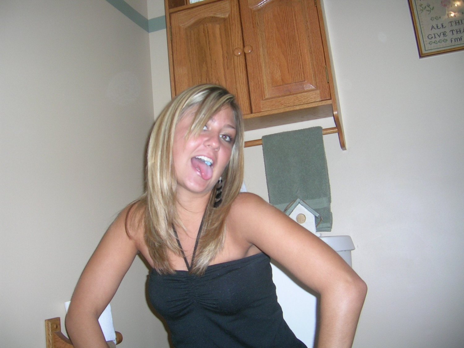 WS Potty Hotties 2011-09-07 (perfect example of how blondes have more fun) #3IVtd6KC