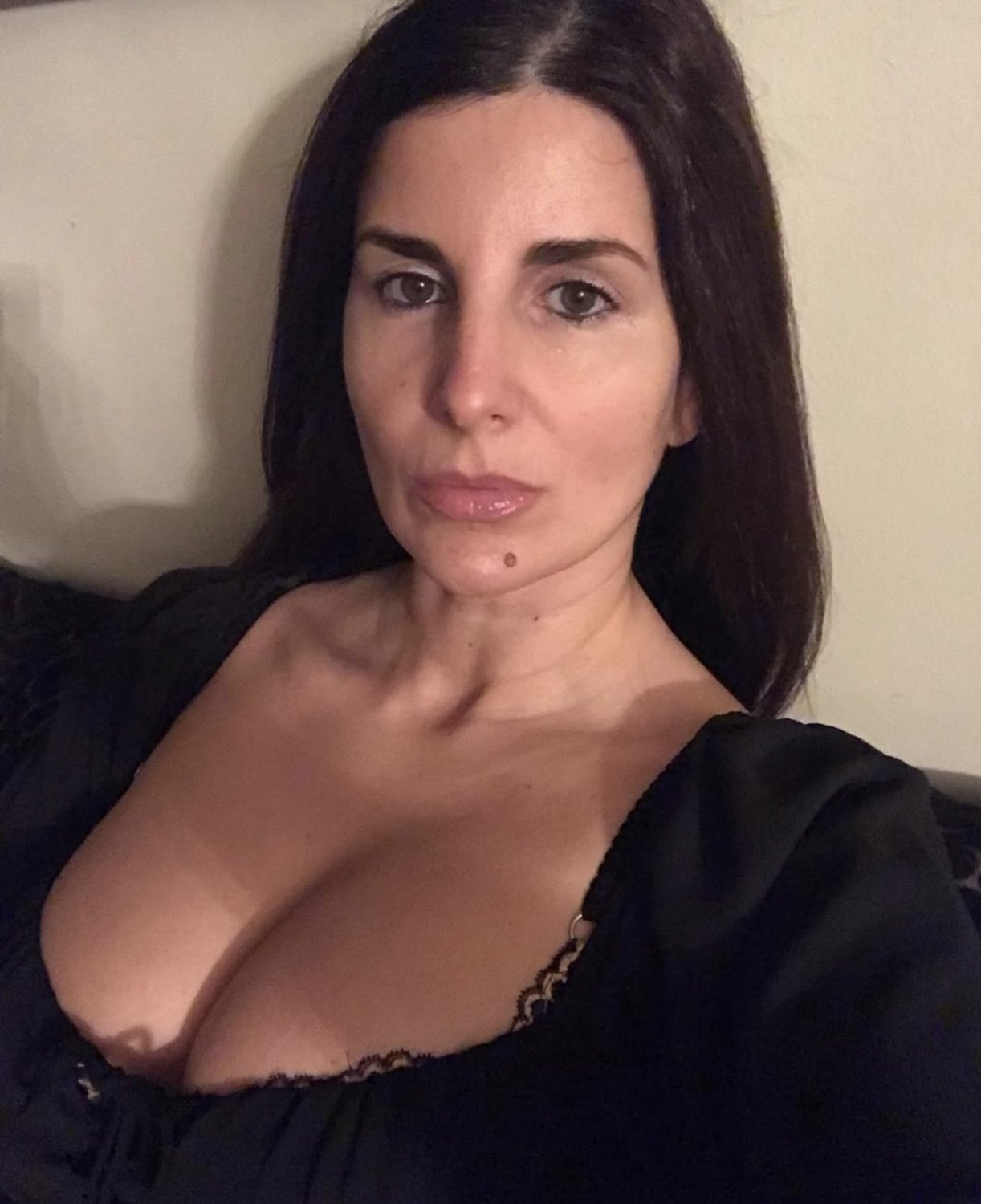 Sexy MILF pics coming soon #3pbfCD9W