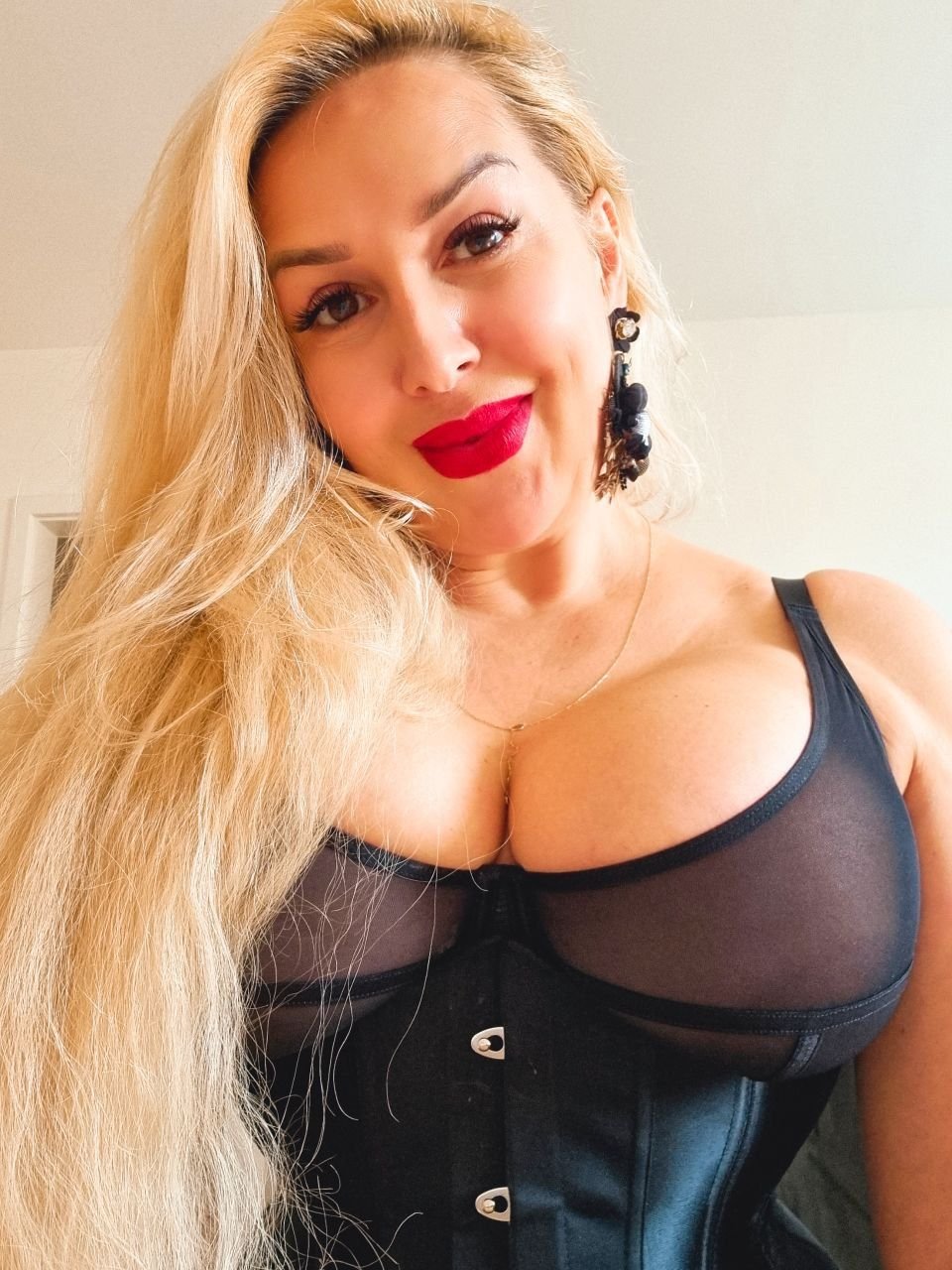 miss those tits why did she reduce em?... #3UVcBd24