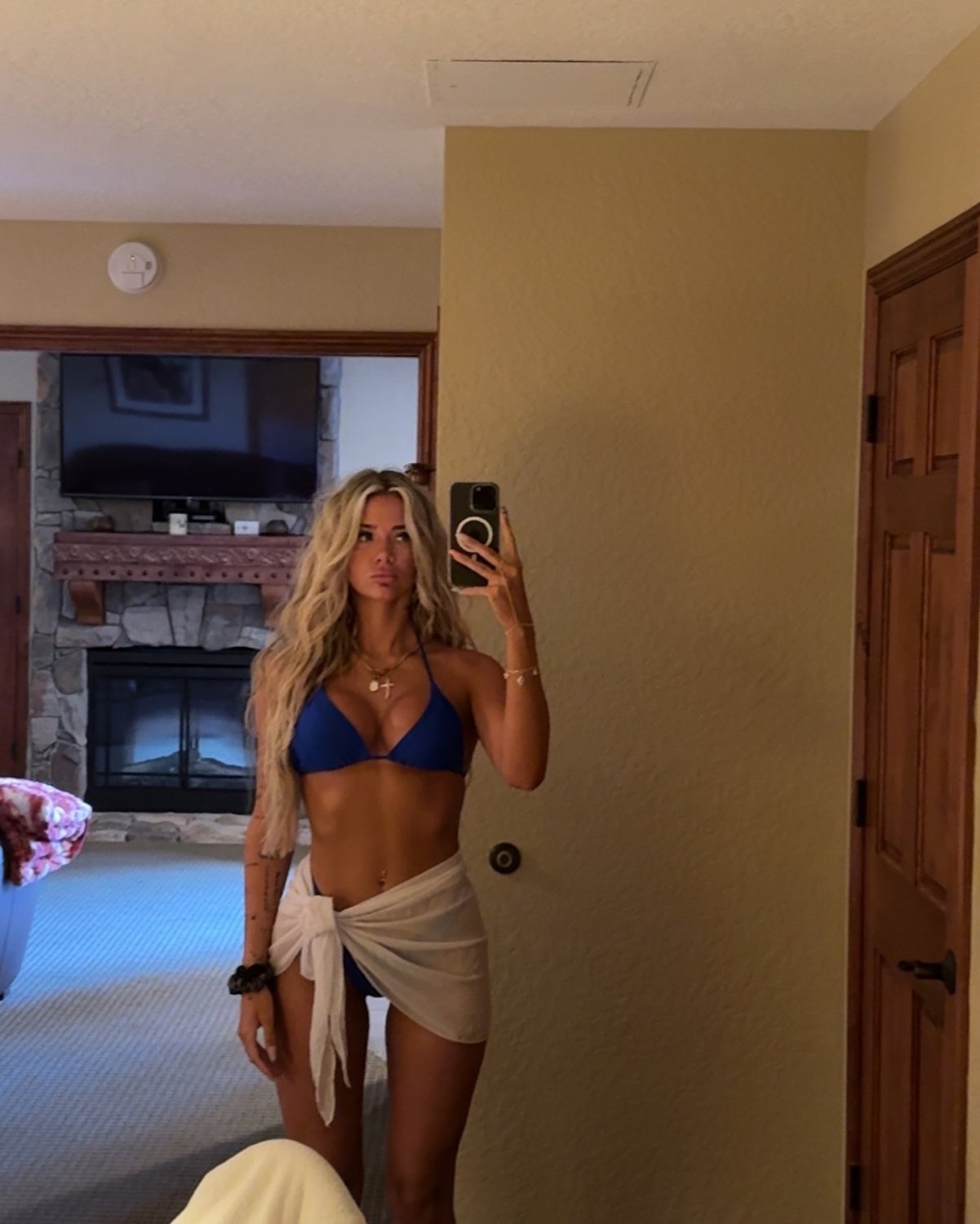 Shelby Kim's Body Craves a Rough Breeding #43iNZOpa