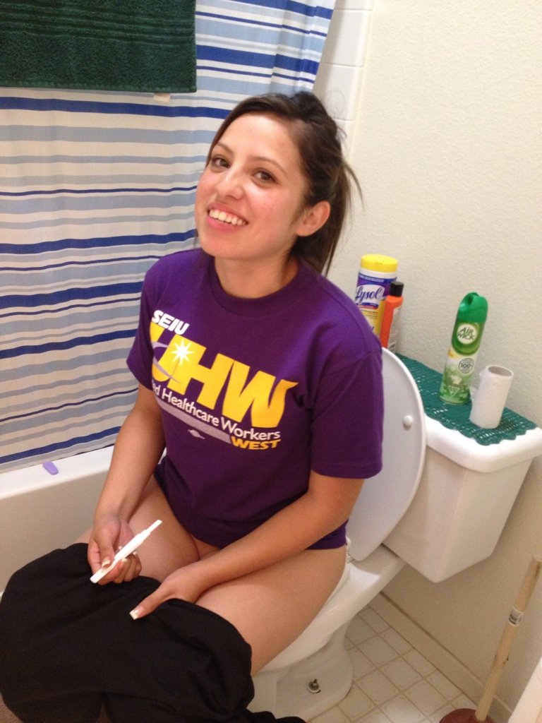 PB Hottie on the Potty 2012-07-10 #4FsbXxRG