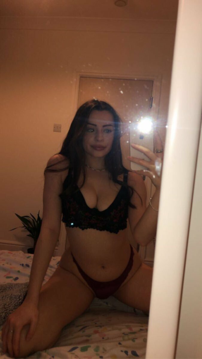 Sexy Slut Kia #4n3fqNJW