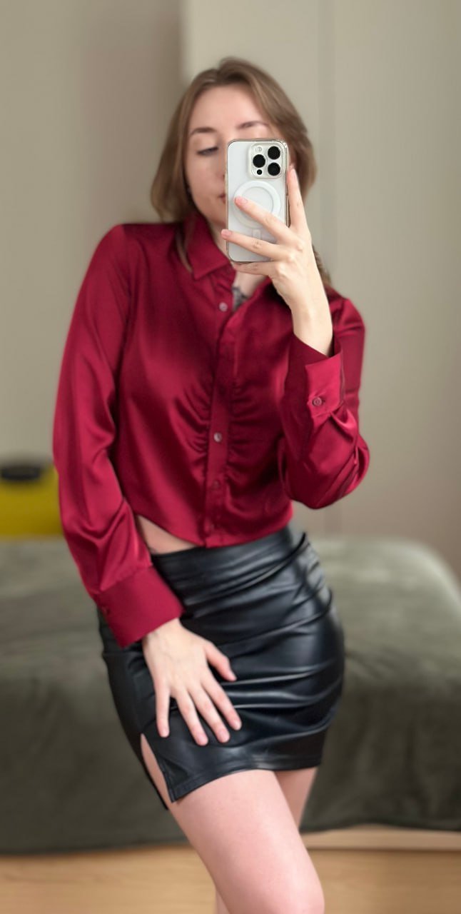 Classy college teen girl alone in bed #4owycueX