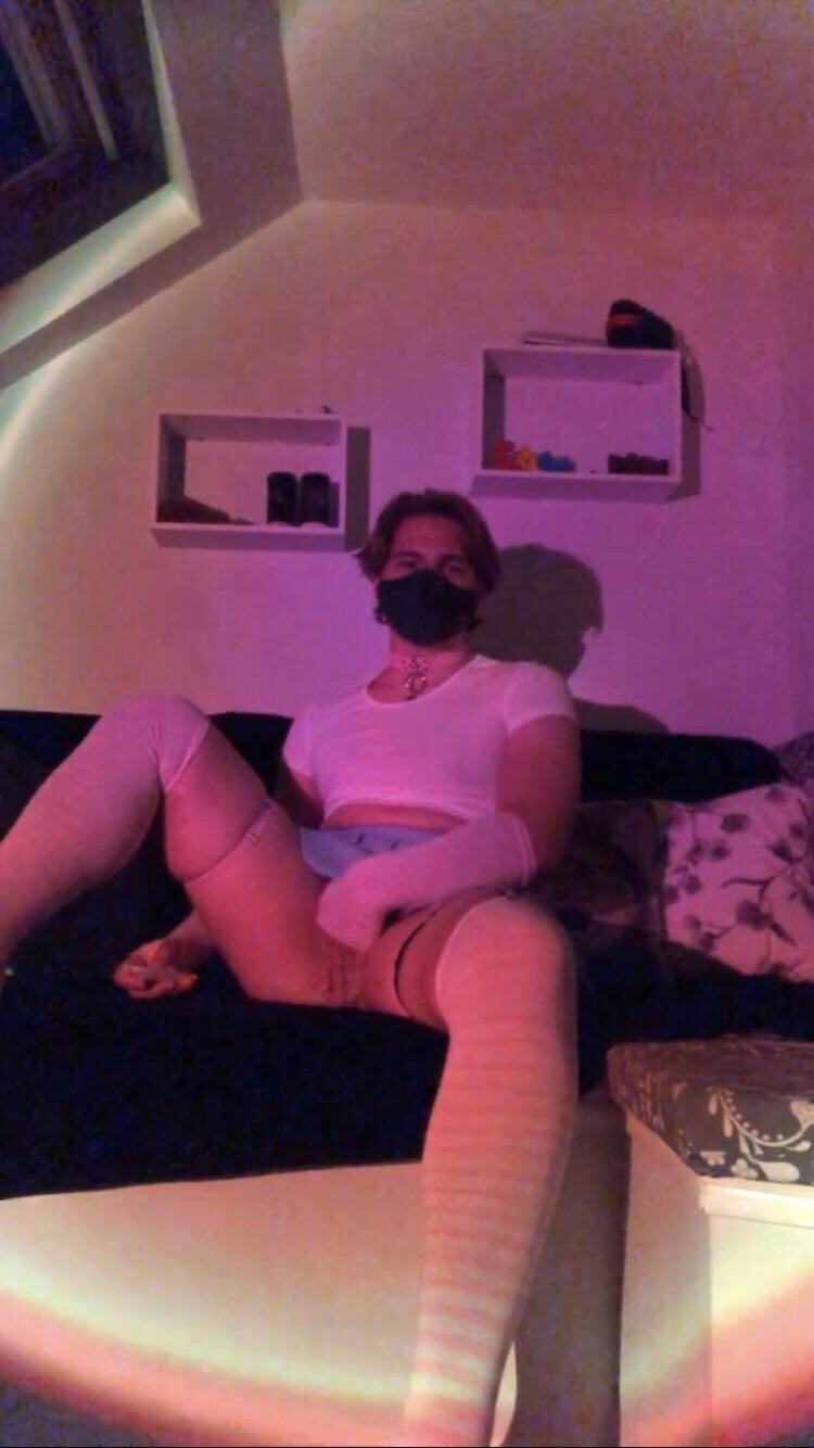 59lxwrjg Sophie loves Exposure & getting dirty messages. Tell her how you would use her -kik: sissy_sophiex - #59lXWRjg