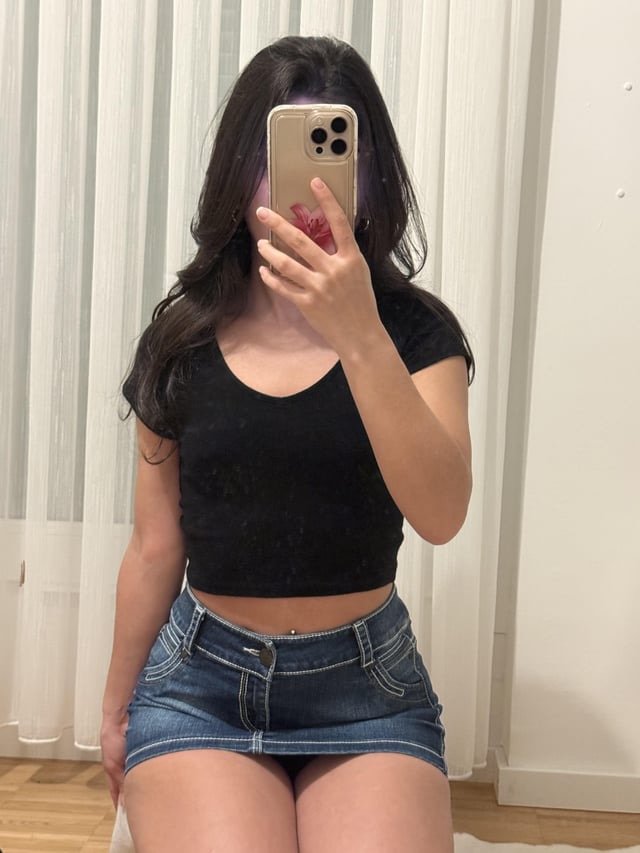 Virgin teen shares her body #5u6UhIRd