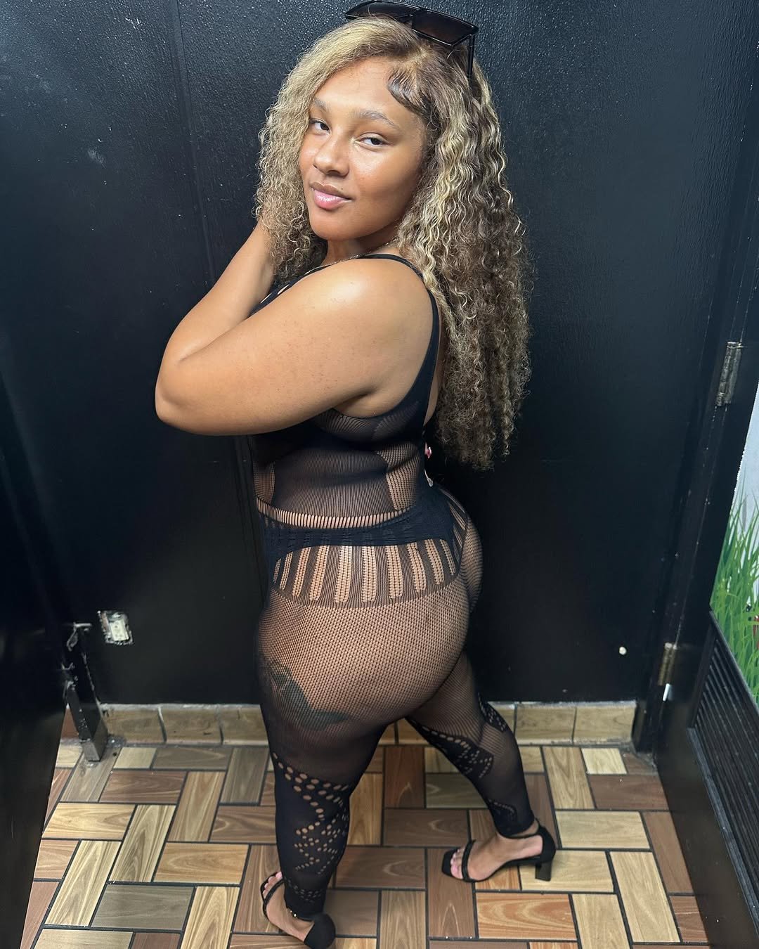 Thot Baddies Vol. 1 #63E8HhIP