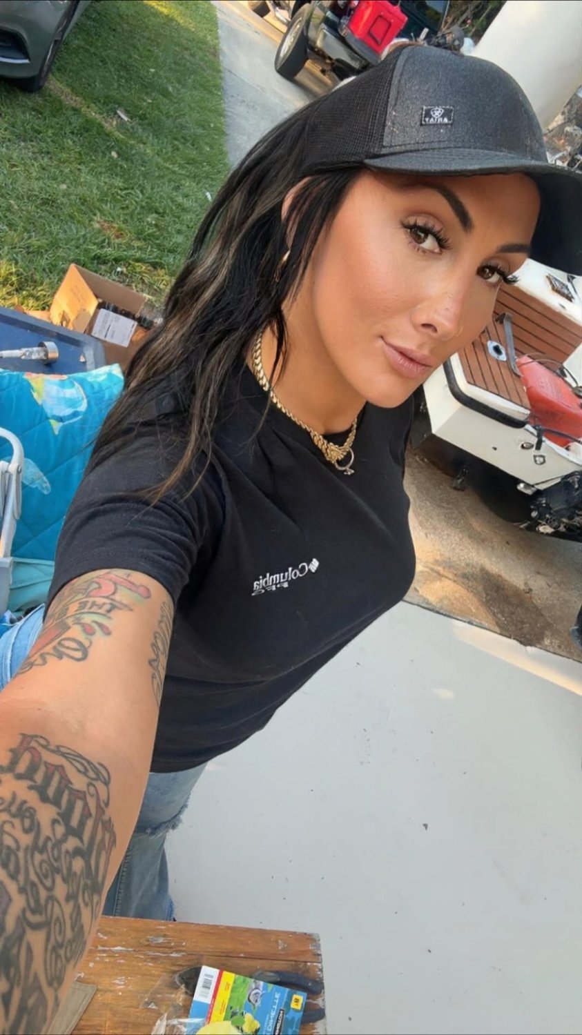 Sexy slut #6DivYH3r