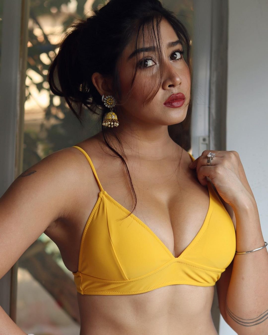 Indian Instagram girl Sofia Ansari's topless pic and cleavage videos part 1 #6GVhxVzL