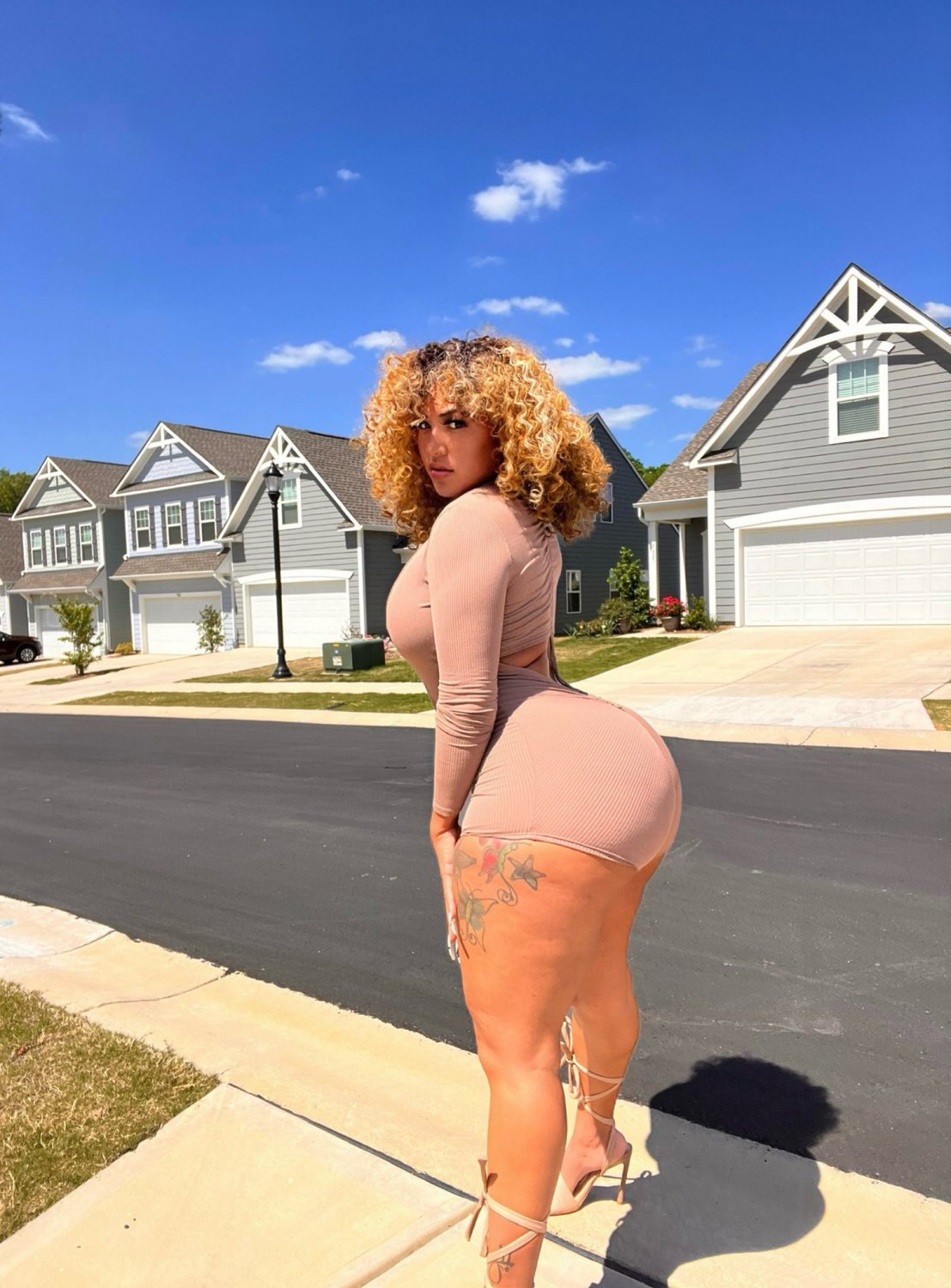 Omg!🐐 Juicy Thicc bitch 🍑💦 #6gYQjG3t