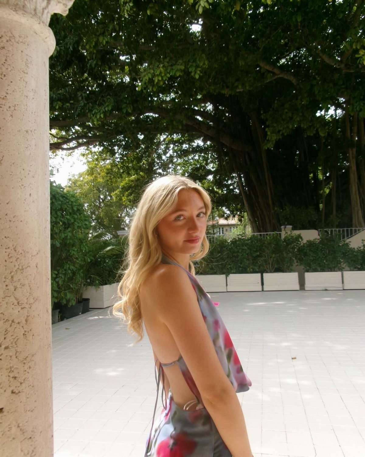 Sexy blonde college teen Holly #6MEj01NI