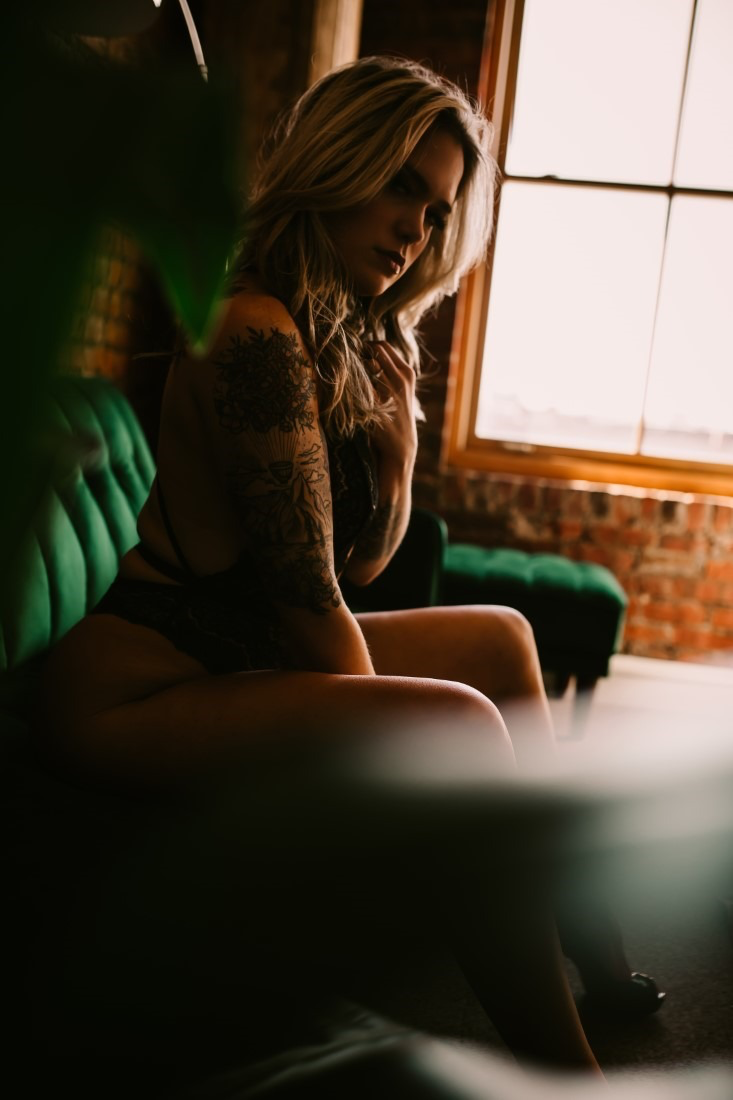 Courtney’s boudoir #6QB9Sro3