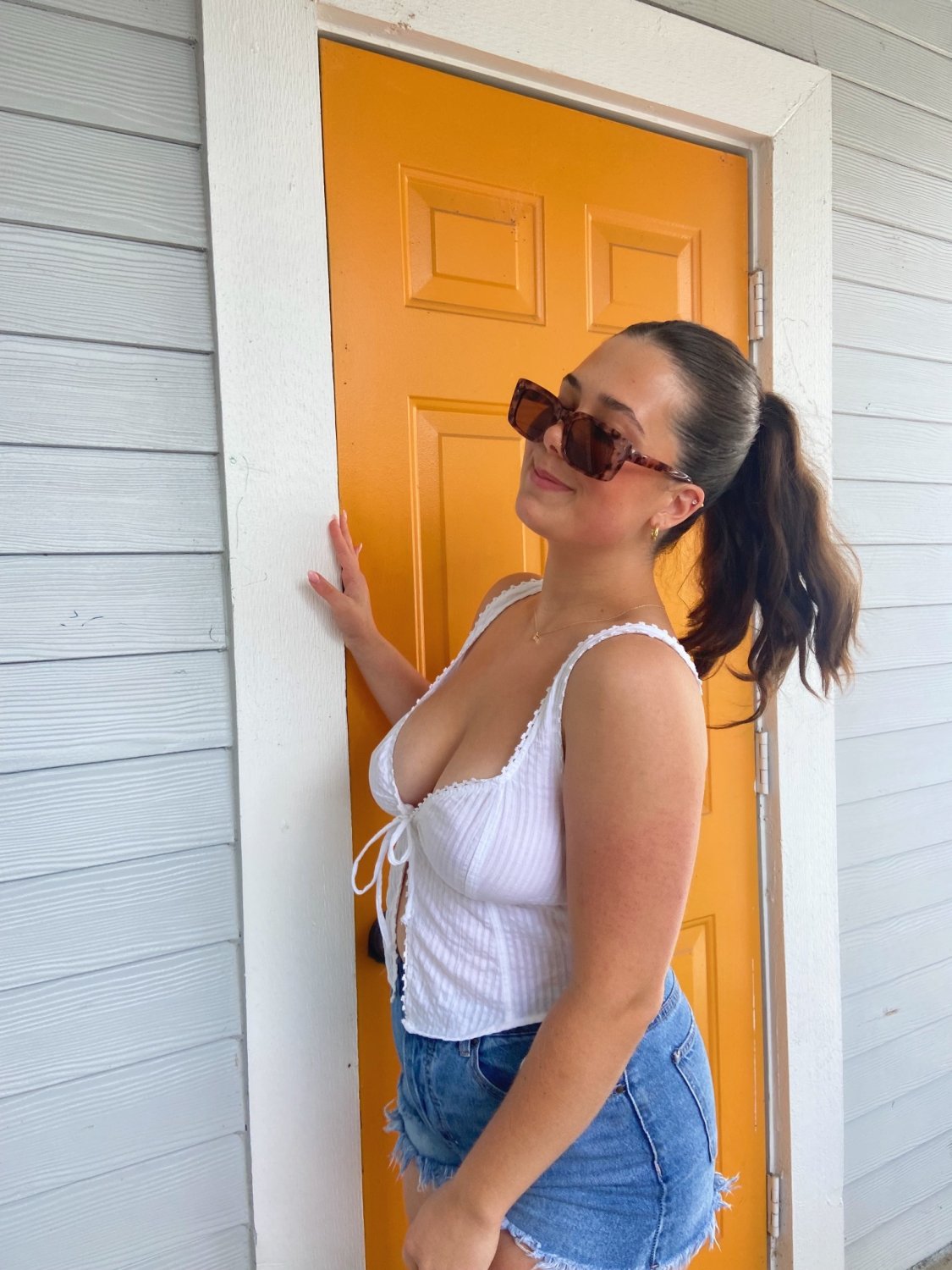 Sexy big tit college teen Elizabeth #6qh5yRUw