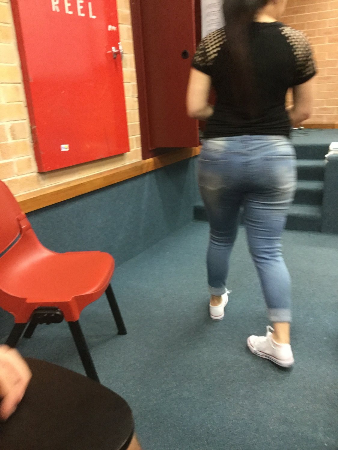 Thick Italian PAWG in jeans #6SjBRjna
