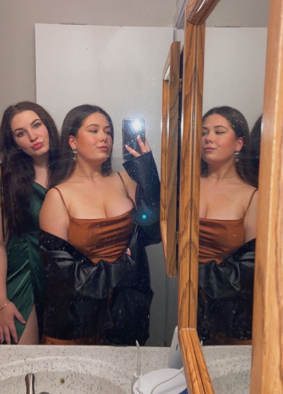 Sexy big tit college teen Elizabeth #6sYu3dzd