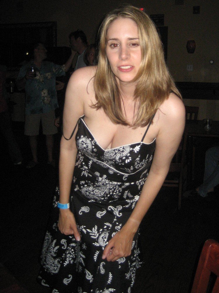 Cute wife with perfect titties #6zb5XaOB