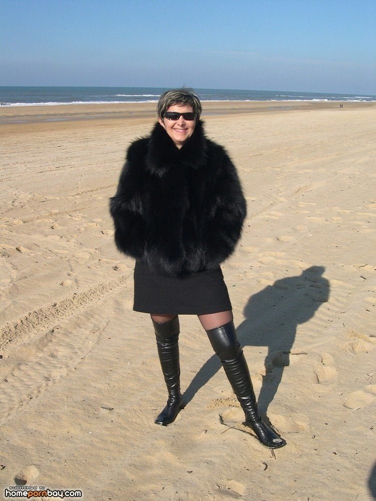 Sarah - Mature Wife From France - Part 2.   (x3) #81M0b0JK
