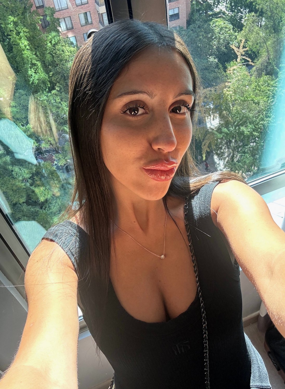 I hope a latina like me can put a smile on your face #8cYFVIWo