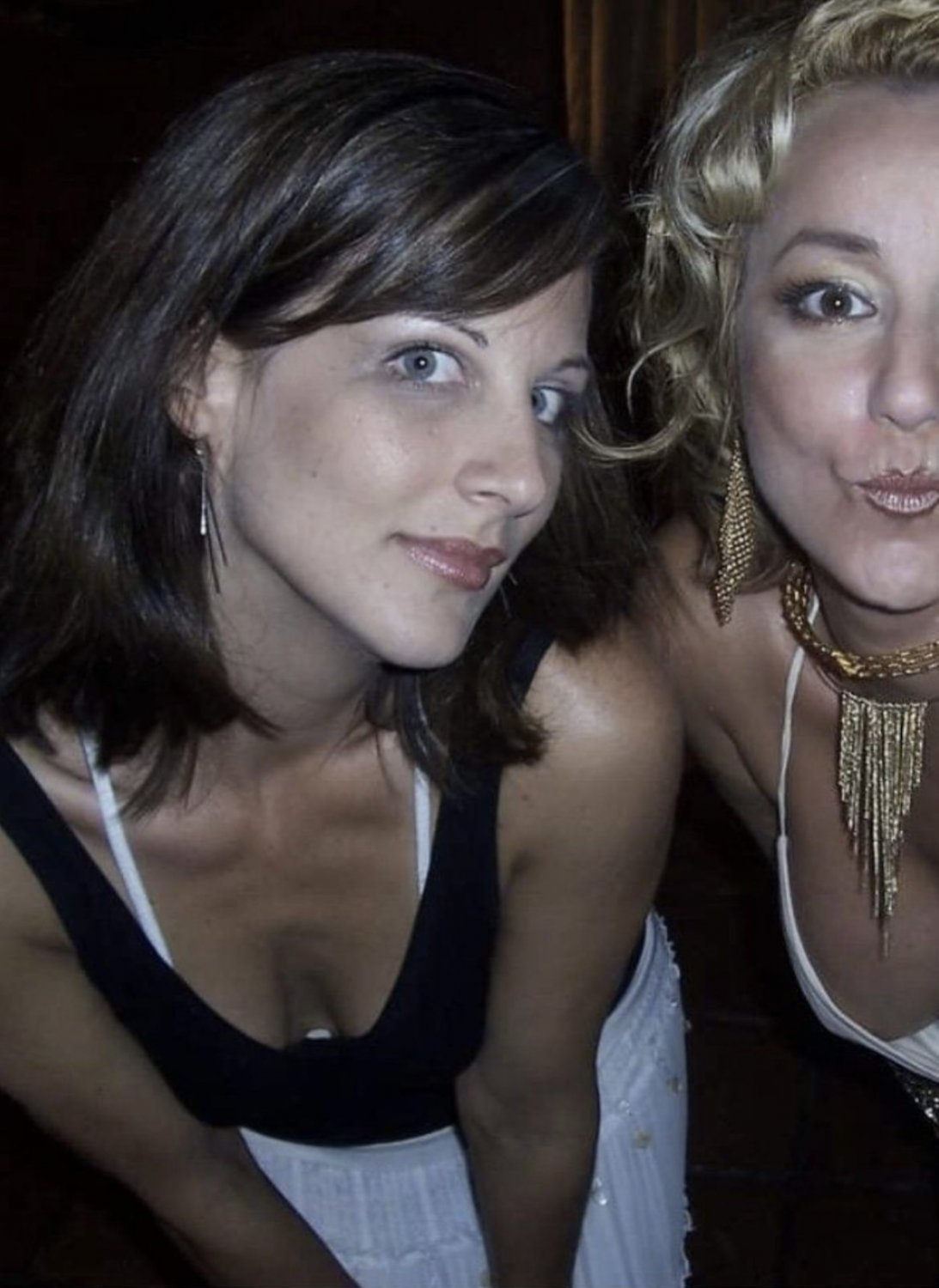 Soccer Mom, 41, Teacher, taking raw cock in own bed while hubby deployed #8kJHViHC