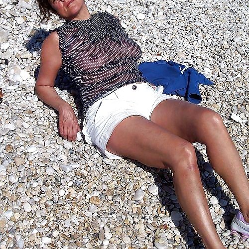 Bianca - Italian Milf Loves To Flash Her Charms.  (pic2) #9B5qj7Q0