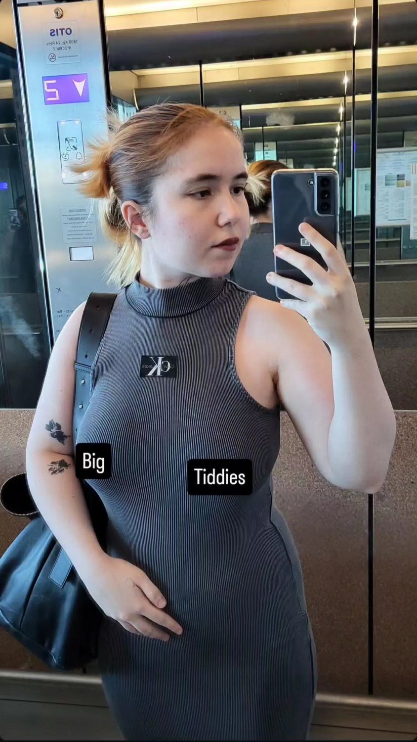 Send me your tribs of her on kik thetraveler1998 #9KlKZR4o