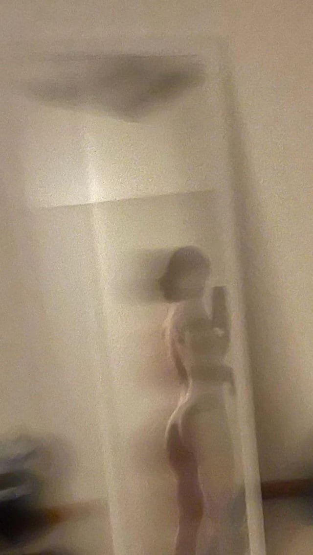 Sexy slut Lily gets naked #9MgVfF4r