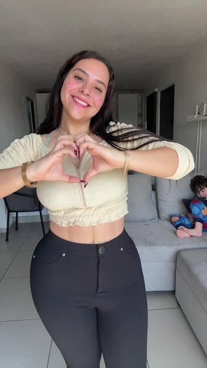 77D #9yjmzgXq