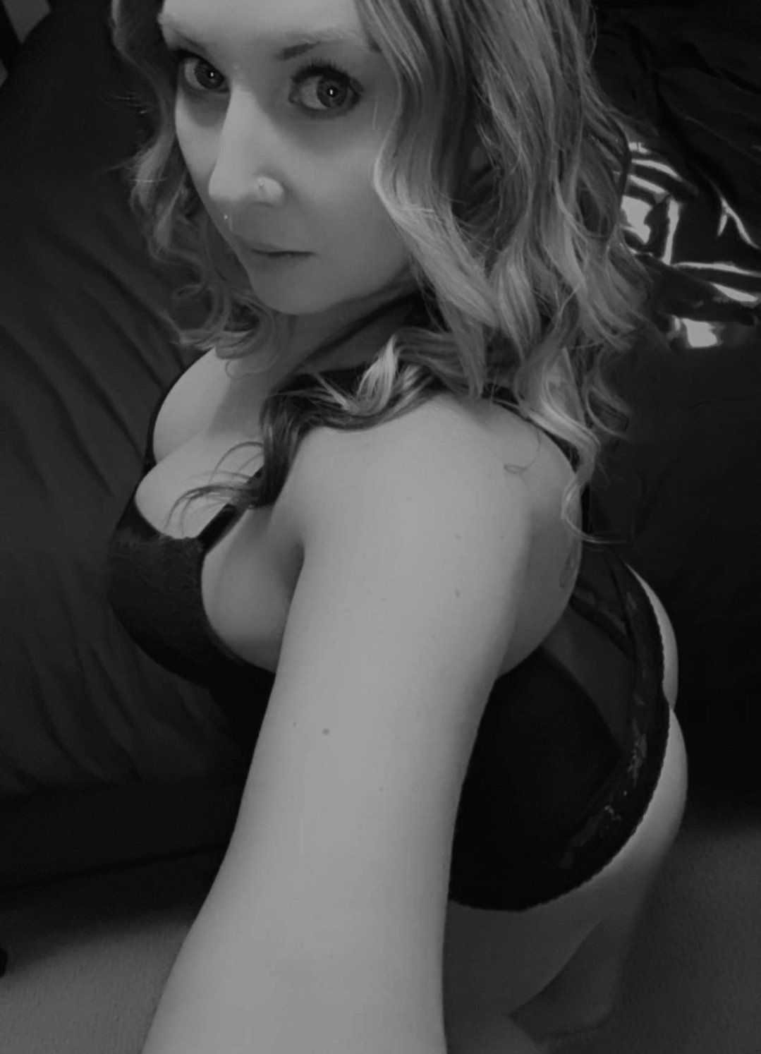Hotwife loves being used by everyone but her hubby #AAez8PLB