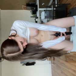 Vibrator orgasm teen11